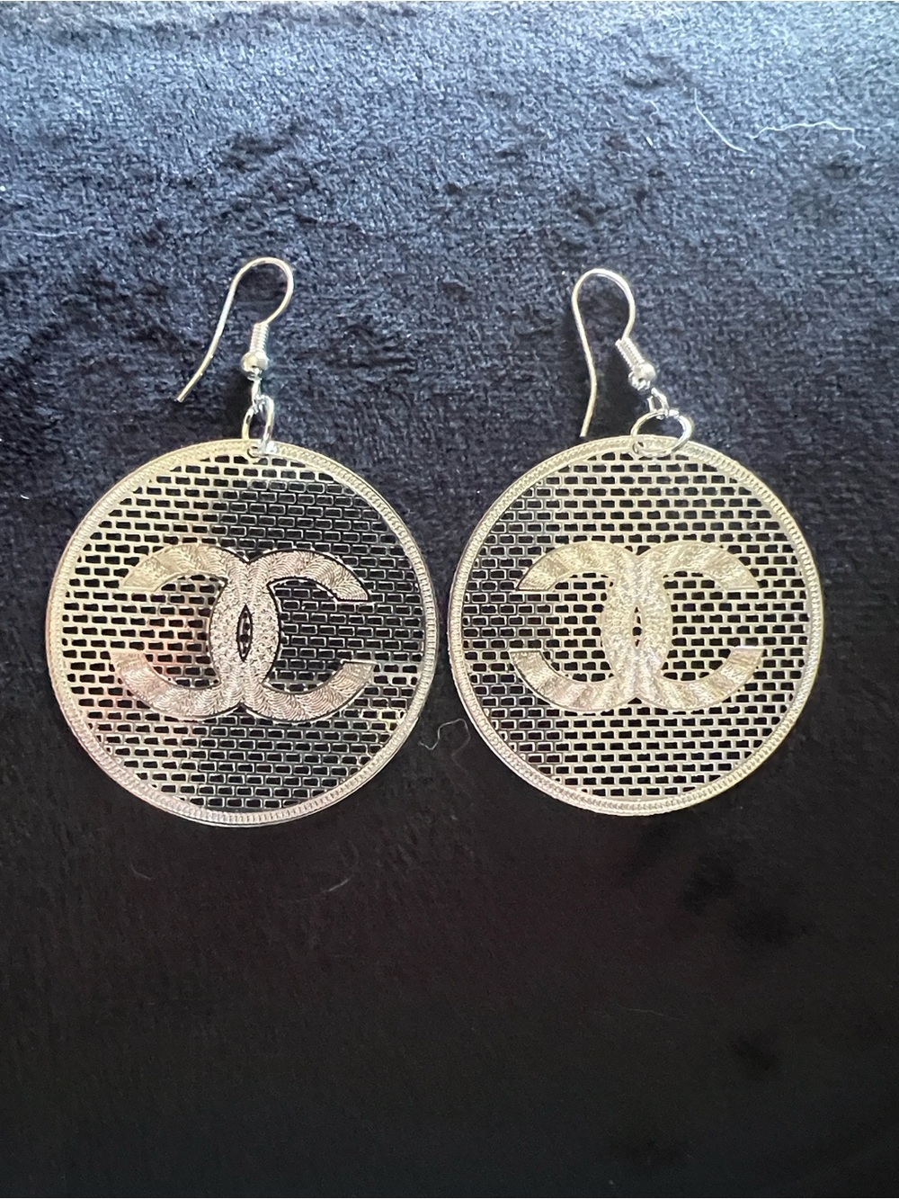 CHANEL Silver-Tone CC Mesh Drop Earrings - Picture 2 of 2
